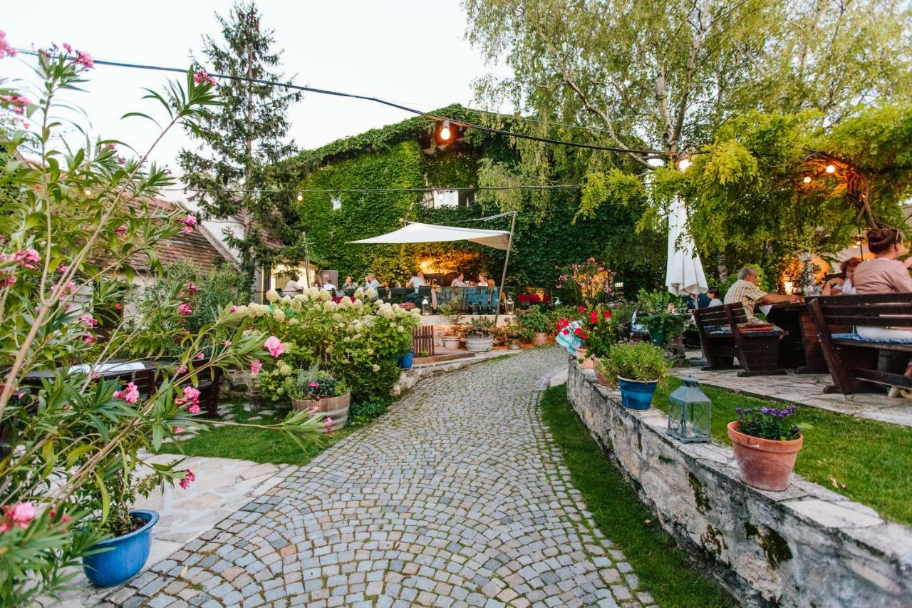 Oleander Romantik Zimmer Trausdorf an der Wulka Exterior foto